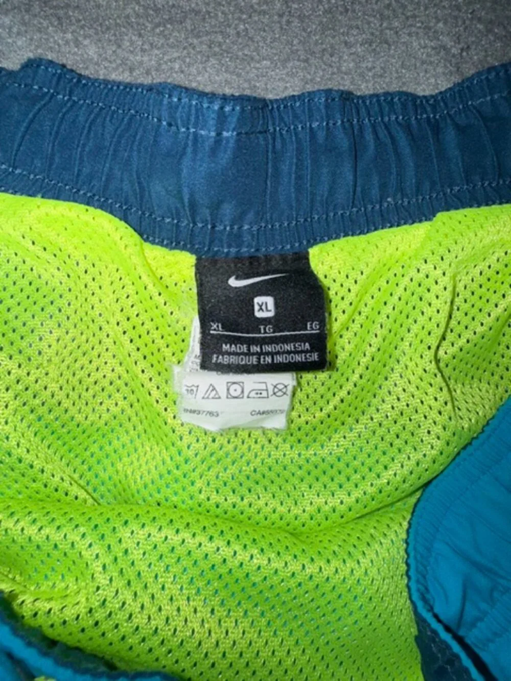Nike Men's Swim Trunks Blue Green Yellow Drawstring Size XL